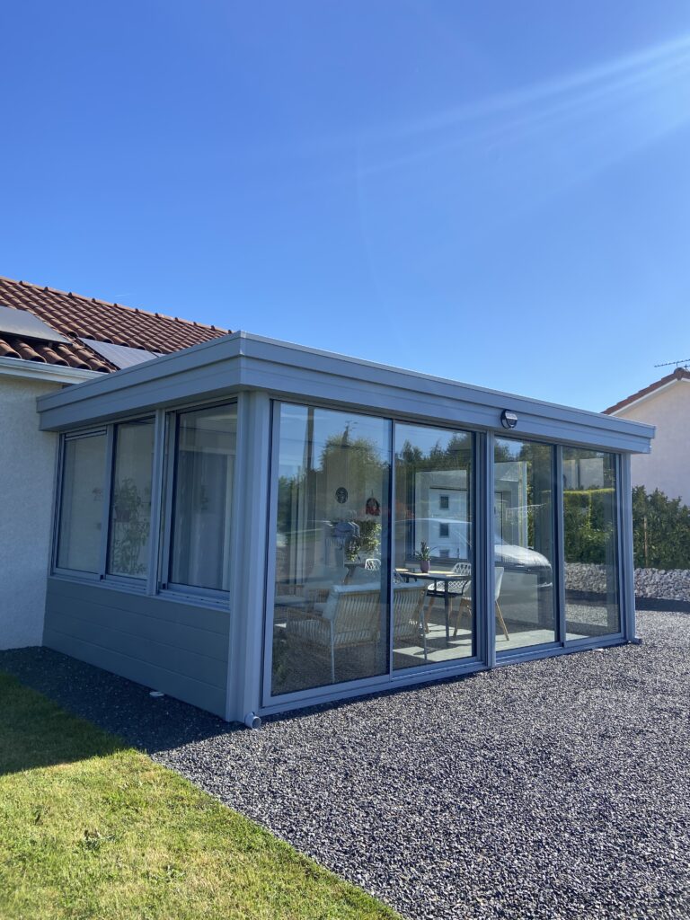 Véranda en aluminium réalisée par Cizeron